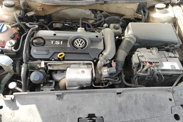 Used Volkswagen Lavida 2013 1.4TSI DSG Comfort Edition Engine Bay