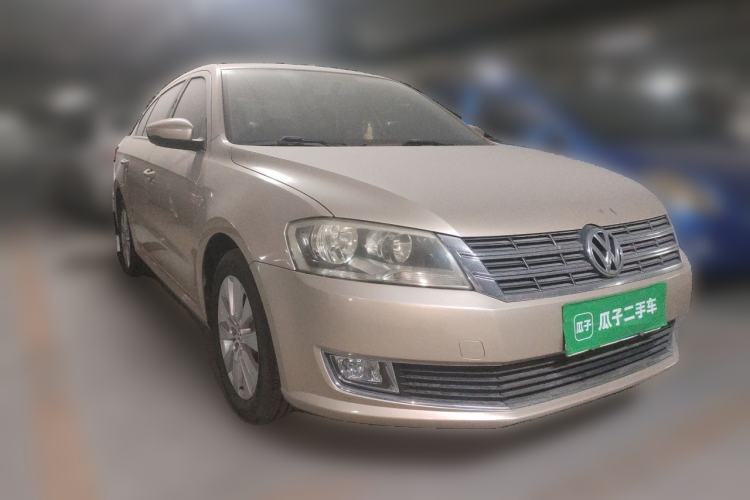 Used Volkswagen Lavida 2013 1.4TSI DSG Comfort Edition Front Right 45 Deg