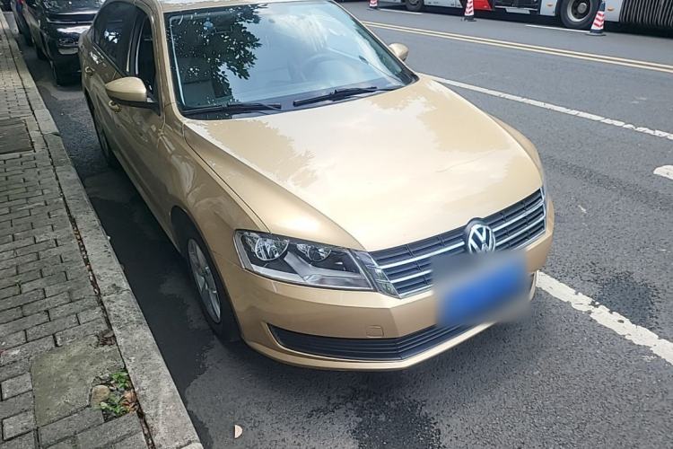 Used Volkswagen Lavida 2013 Revised Classic 1.6L Automatic Fashion Edition Front Right 45 Deg
