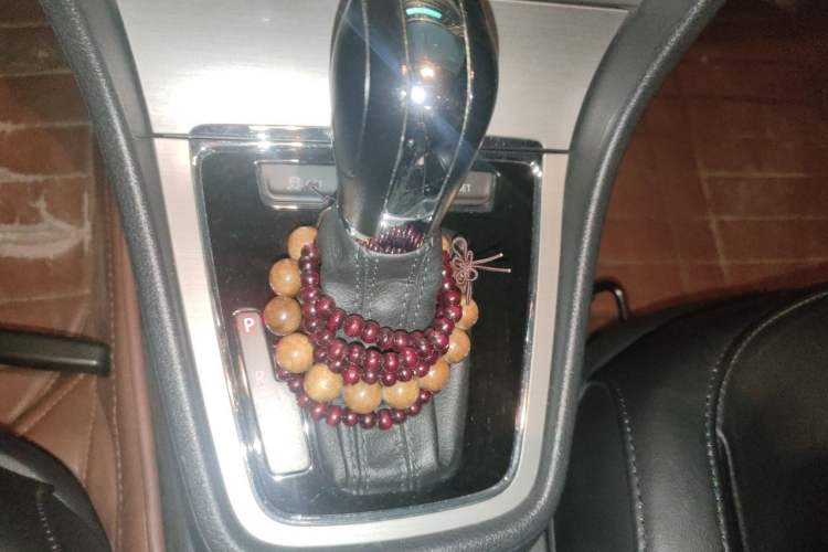Used Volkswagen Lavida 2013 1.4TSI DSG Comfort Edition Gear Lever