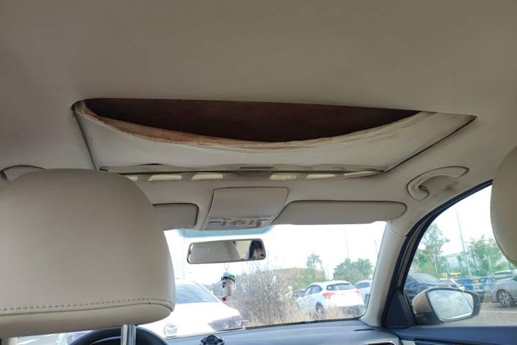 Used Volkswagen Lavida 2013 1.4TSI DSG Comfort Edition Headliner