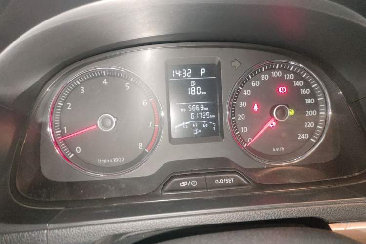 Used Volkswagen Lavida 2013 1.4TSI DSG Comfort Edition Instrument Cluster