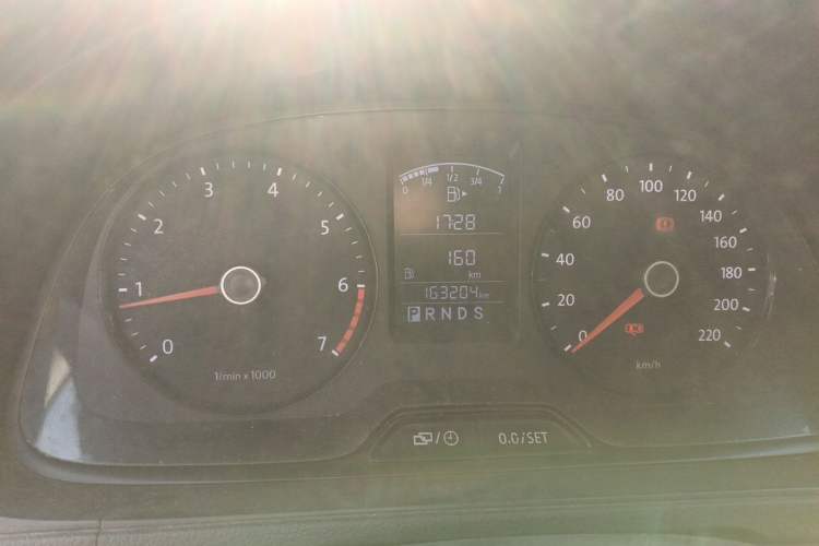 Used Volkswagen Lavida 2013 1.6L Automatic Fashion Edition Instrument Cluster