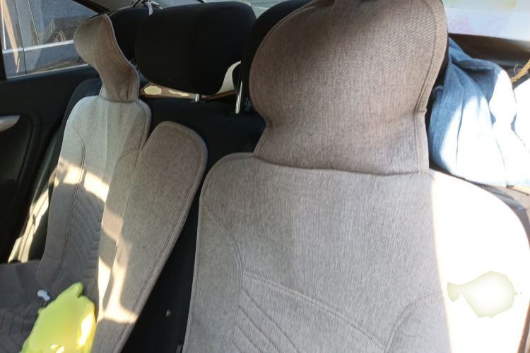 Used Volkswagen Lavida 2013 1.6L Automatic Fashion Edition Left Rear Seat