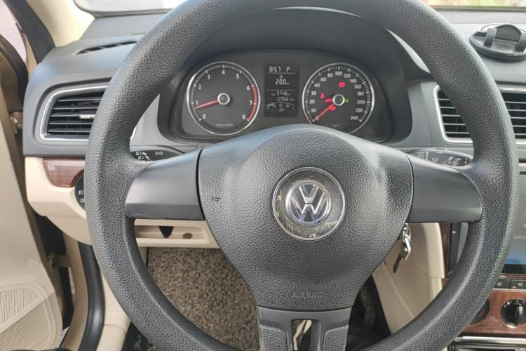 Used Volkswagen Lavida 2013 1.4TSI DSG Comfort Edition Steering Wheel