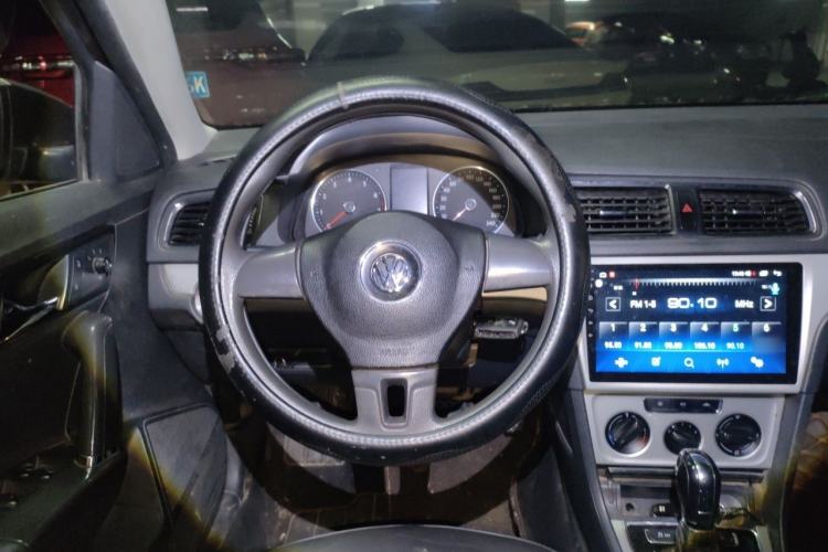 Used Volkswagen Lavida 2013 1.4TSI DSG Comfort Edition Steering Wheel