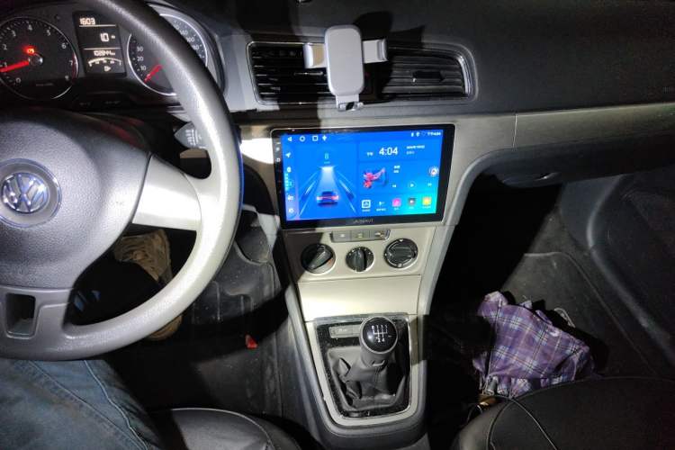 Used Volkswagen Lavida 2013 Restyled Classic 1.6L Manual Comfort Edition Audio And AC Panel