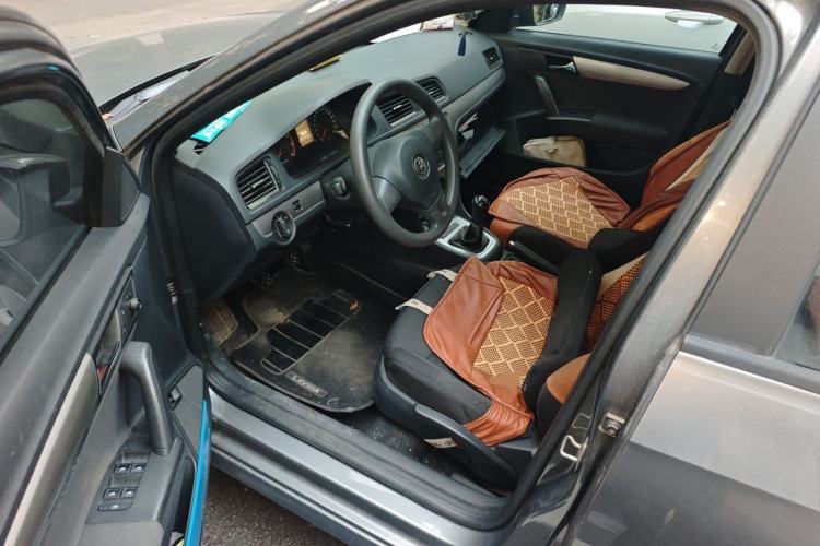 Used Volkswagen Lavida 2013 Revised Classic 1.6L Manual Fashion Edition Driver Seat