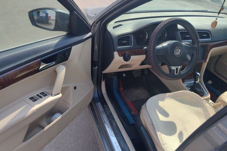 Used Volkswagen Lavida 2013 1.6L Automatic Comfort Edition Driver Seat