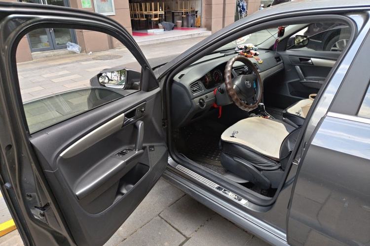 Used Volkswagen Lavida 2013 1.4TSI DSG Comfort Edition Driver Seat