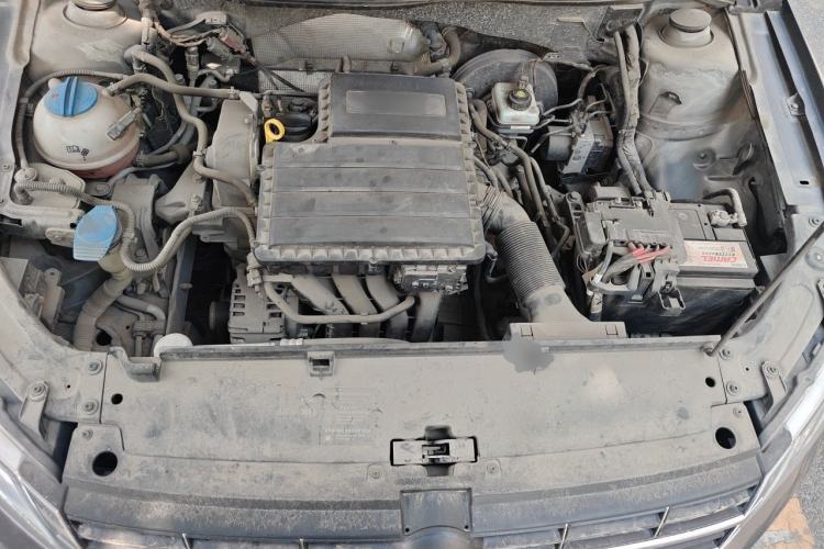 Used Volkswagen Lavida 2013 Restyled Classic 1.6L Automatic Comfort Edition Engine Bay