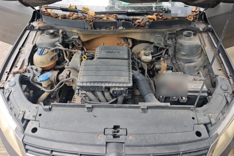 Used Volkswagen Lavida 2013 Restyled Classic 1.6L Manual Comfort Edition Engine Bay