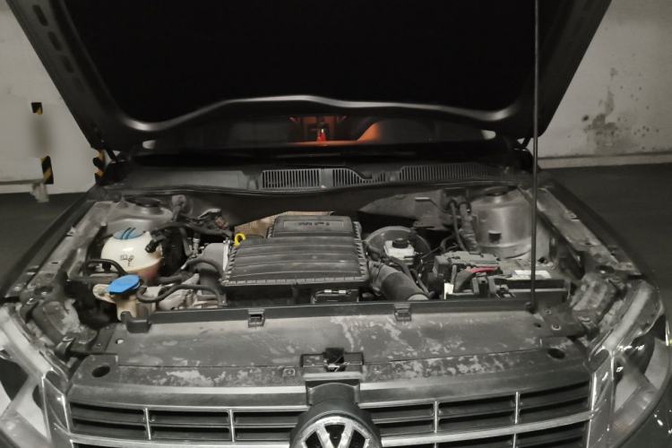 Used Volkswagen Lavida 2013 Restyled Classic 1.6L Automatic Comfort Edition Engine Bay