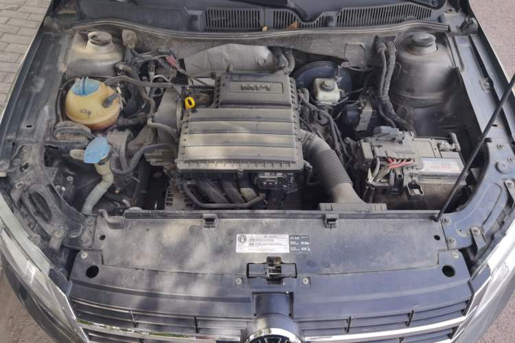 Used Volkswagen Lavida 2013 Restyled Classic 1.6L Automatic Comfort Edition Engine Bay