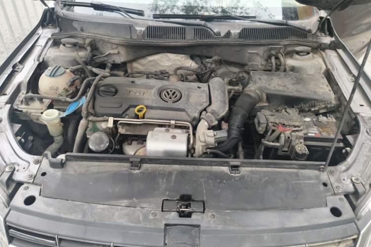Used Volkswagen Lavida 2013 1.4TSI DSG Comfort Edition Engine Bay