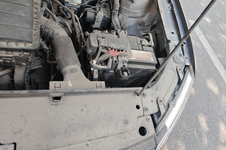Used Volkswagen Lavida 2013 Restyled Classic 1.6L Automatic Comfort Edition Engine Bay Left