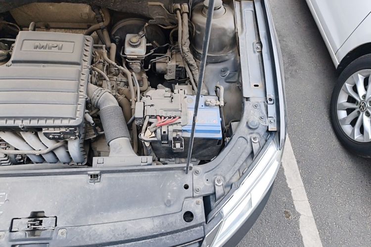 Used Volkswagen Lavida 2013 Restyled Classic 1.6L Automatic Comfort Edition Engine Bay Left