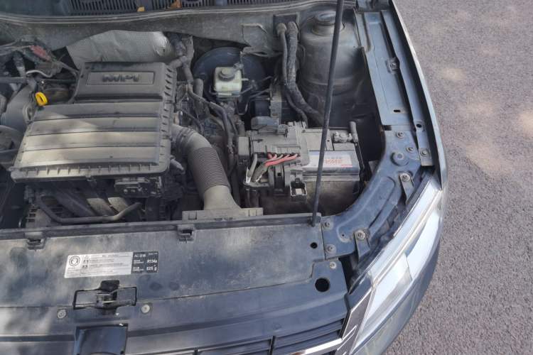 Used Volkswagen Lavida 2013 Restyled Classic 1.6L Automatic Comfort Edition Engine Bay Left