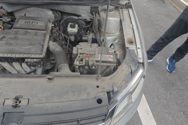 Used Volkswagen Lavida 2013 Restyled Classic 1.6L Manual Comfort Edition Engine Bay Left
