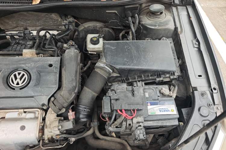 Used Volkswagen Lavida 2013 1.4TSI DSG Comfort Edition Engine Bay Left