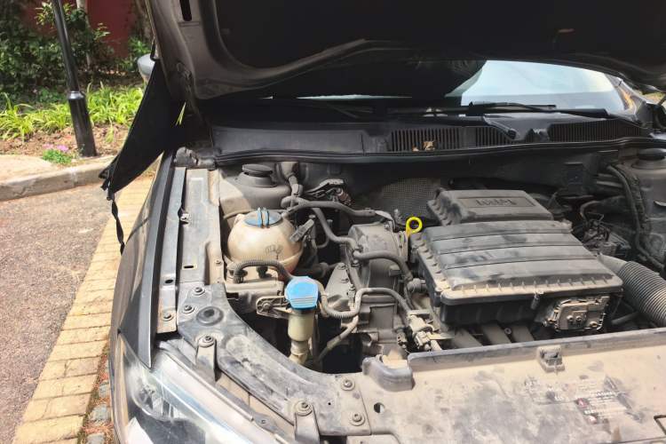 Used Volkswagen Lavida 2013 Restyled Classic 1.6L Automatic Comfort Edition Engine Bay Right