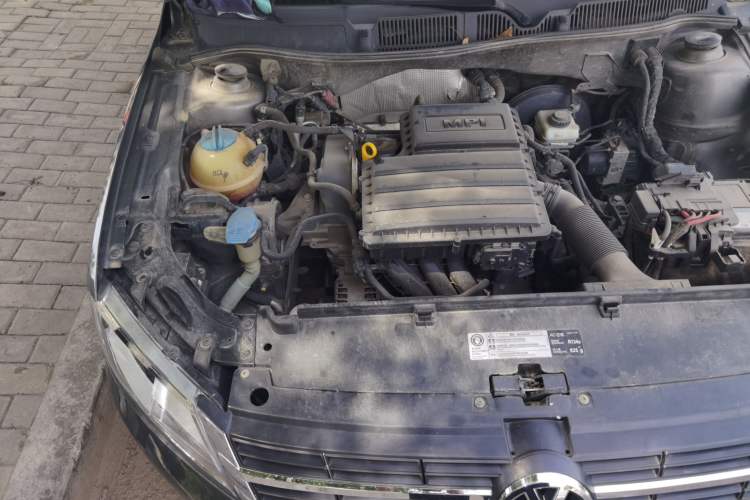 Used Volkswagen Lavida 2013 Restyled Classic 1.6L Automatic Comfort Edition Engine Bay Right