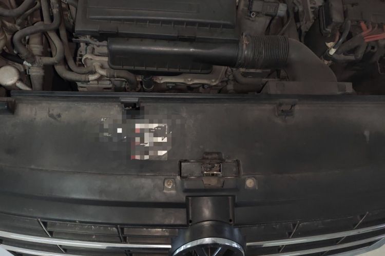 Used Volkswagen Lavida 2013 Revised Version 1.4 TSI DSG Comfort Edition Engine Bay