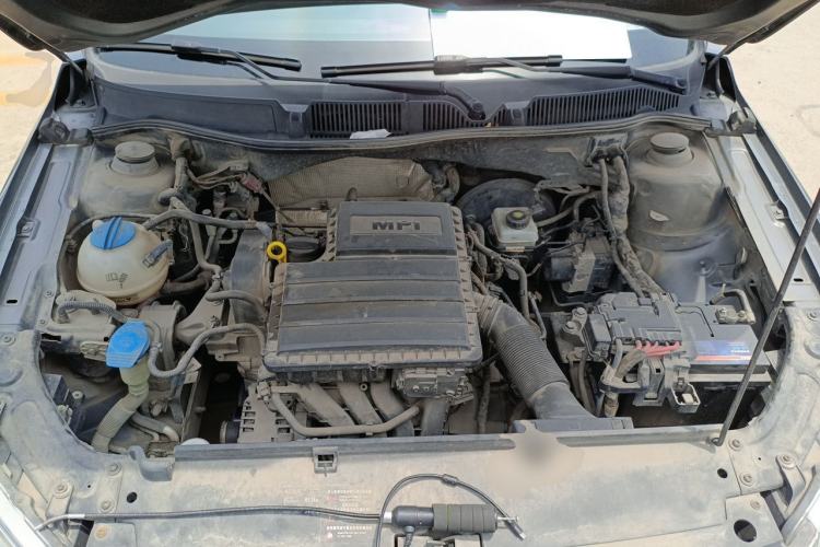 Used Volkswagen Lavida 2013 Restyled Classic 1.6L Manual Comfort Edition Engine Bay