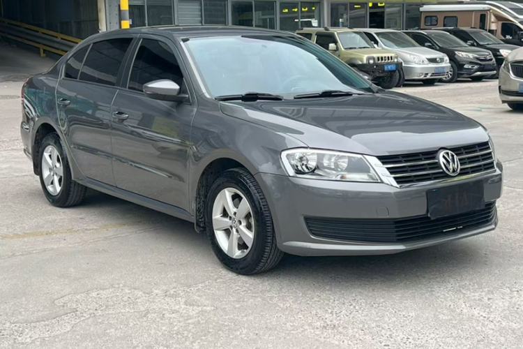 Used Volkswagen Lavida 2013 Revised Classic 1.6L Automatic Fashion Edition Exterior 7