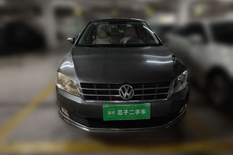 Used Volkswagen Lavida 2013 Restyled Classic 1.6L Manual Comfort Edition Front