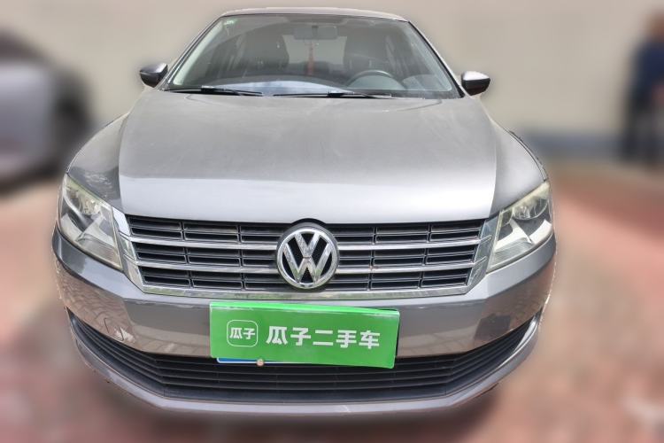 Used Volkswagen Lavida 2013 Revised Classic 1.6L Manual Fashion Edition Front