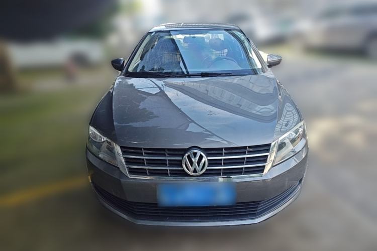 Used Volkswagen Lavida 2013 Revised Classic 1.6L Automatic Fashion Edition Front