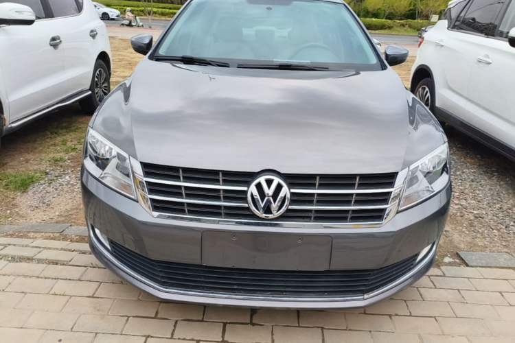 Used Volkswagen Lavida 2013 Restyled Classic 1.6L Automatic Comfort Edition Front