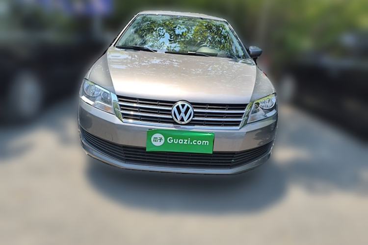 Used Volkswagen Lavida 2013 Revised Classic 1.6L Automatic Fashion Edition Front