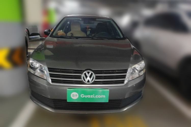 Used Volkswagen Lavida 2013 Revised Classic 1.6L Automatic Fashion Edition Front