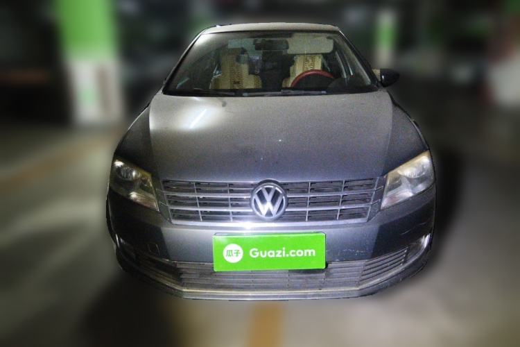 Used Volkswagen Lavida 2013 1.6L Manual Comfort Edition Front