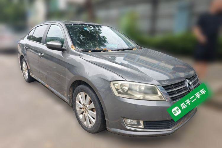 Used Volkswagen Lavida 2013 Restyled Classic 1.6L Manual Comfort Edition Front Right 45 Deg