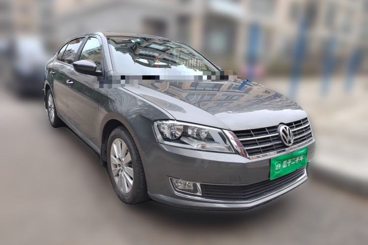 Used Volkswagen Lavida 2013 Restyled Classic 1.6L Manual Comfort Edition Front Right 45 Deg