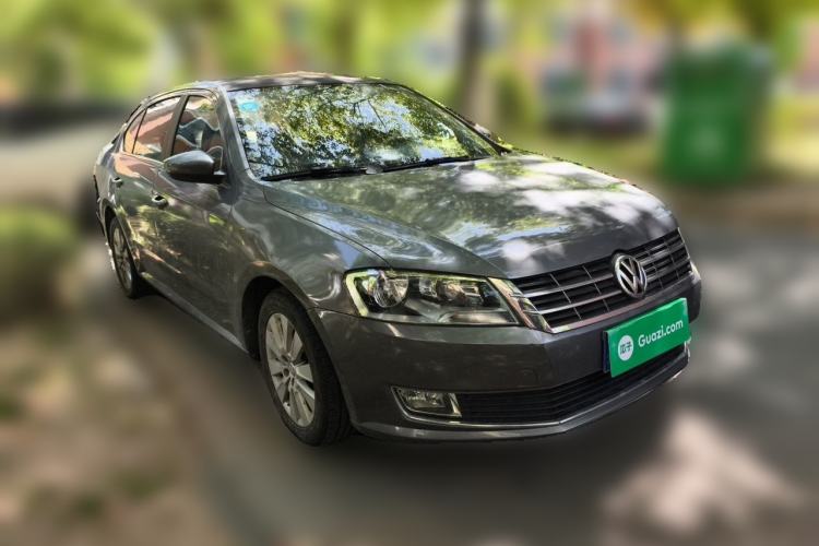 Used Volkswagen Lavida 2013 Restyled Classic 1.6L Manual Comfort Edition Front Right 45 Deg