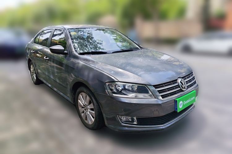 Used Volkswagen Lavida 2013 Restyled Classic 1.6L Manual Comfort Edition Front Right 45 Deg