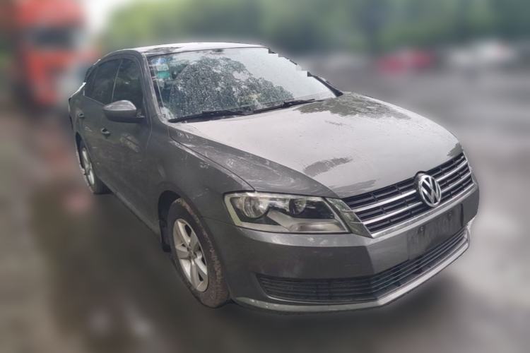 Used Volkswagen Lavida 2013 Revised Classic 1.6L Manual Fashion Edition Front Right 45 Deg