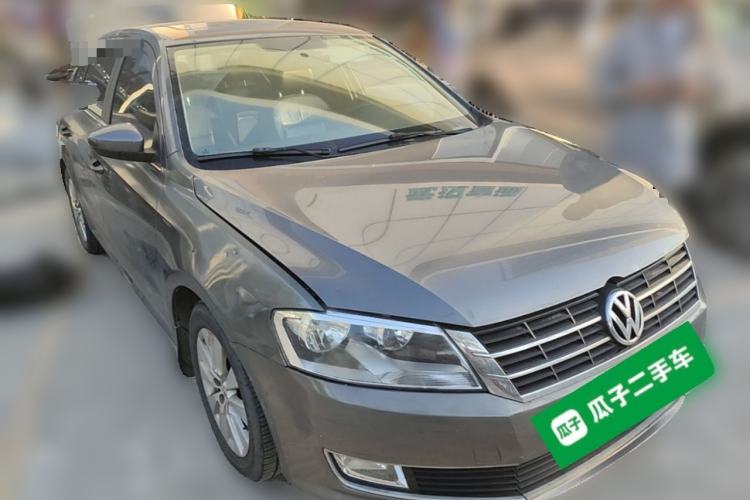 Used Volkswagen Lavida 2013 Revised Version 1.4 TSI DSG Comfort Edition Front Right 45 Deg