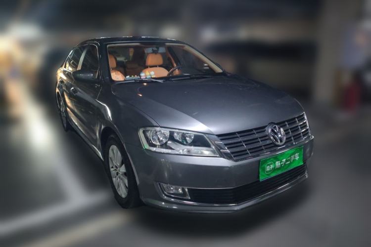 Used Volkswagen Lavida 2013 Revised Version 1.4 TSI DSG Comfort Edition Front Right 45 Deg