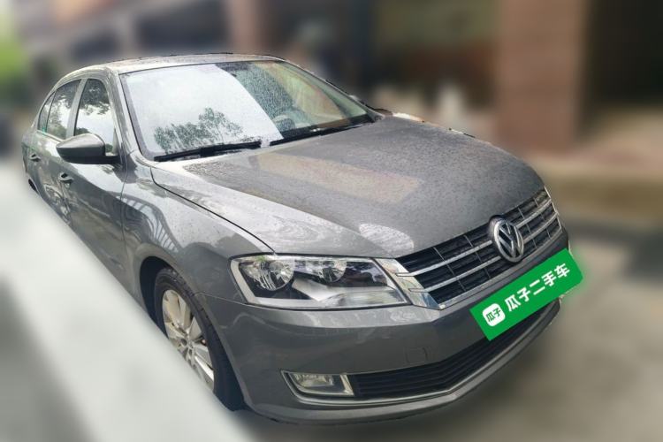 Used Volkswagen Lavida 2013 1.4TSI DSG Comfort Edition Front Right 45 Deg