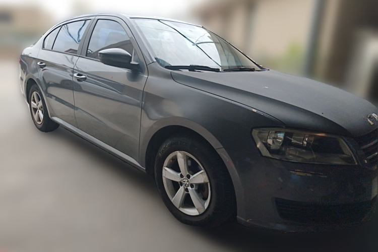Used Volkswagen Lavida 2013 Revised Classic 1.6L Automatic Fashion Edition Front Right 45 Deg
