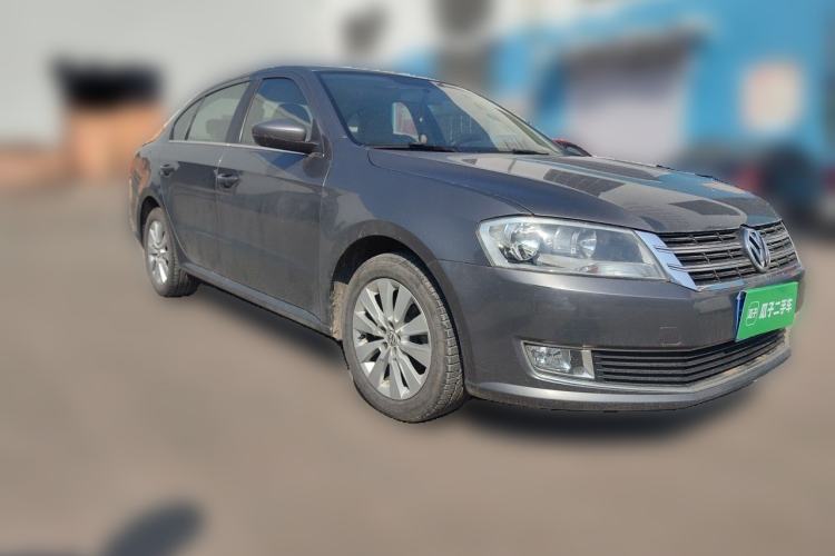 Used Volkswagen Lavida 2013 1.6L Automatic Comfort Edition Front Right 45 Deg