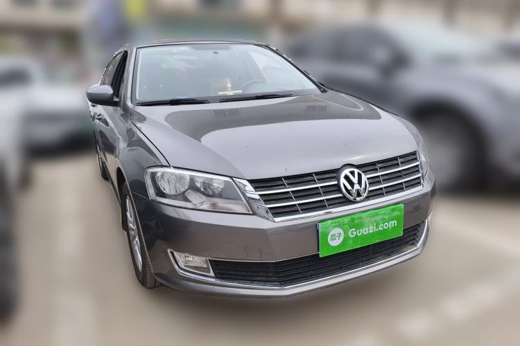 Used Volkswagen Lavida 2013 Revised Version 1.4 TSI DSG Comfort Edition Front Right 45 Deg