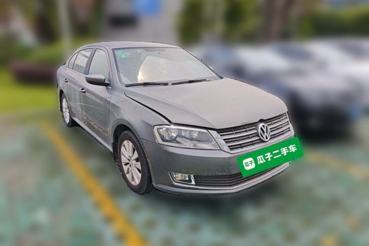 Used Volkswagen Lavida 2013 Revised Version 1.4 TSI DSG Comfort Edition Front Right 45 Deg