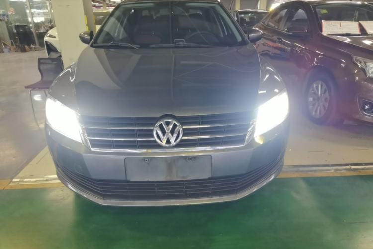 Used Volkswagen Lavida 2013 Revised Classic 1.6L Automatic Fashion Edition Front