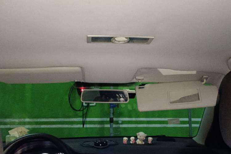 Used Volkswagen Lavida 2013 1.6L Automatic Fashion Edition Headliner